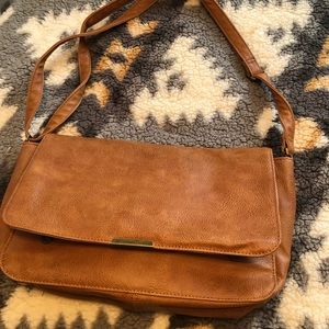 Ladies carmel cross body bag in almost new condition only used once or twice